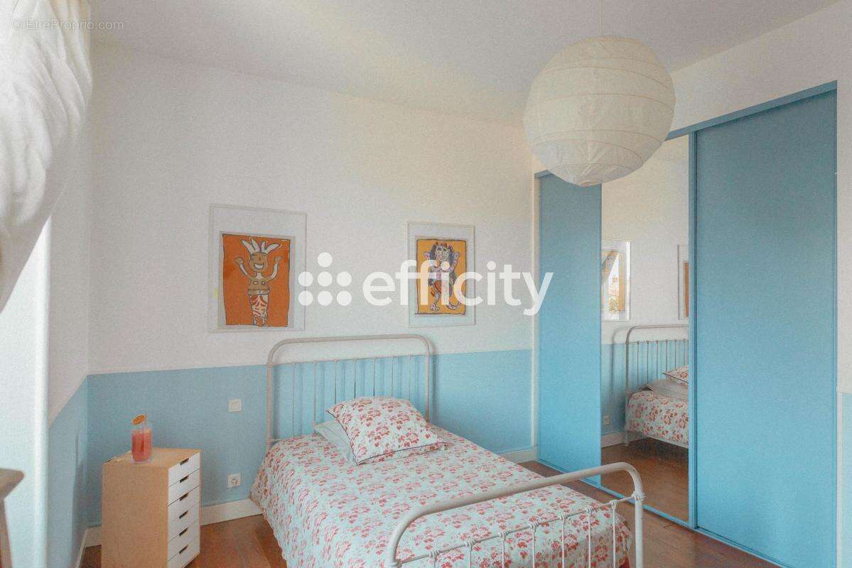 Maison 255 m² à Fontenay-Le-Comte  - photo 15
