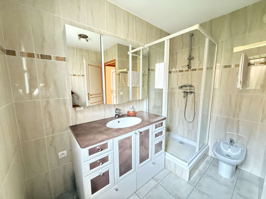 Appartement à UGINE