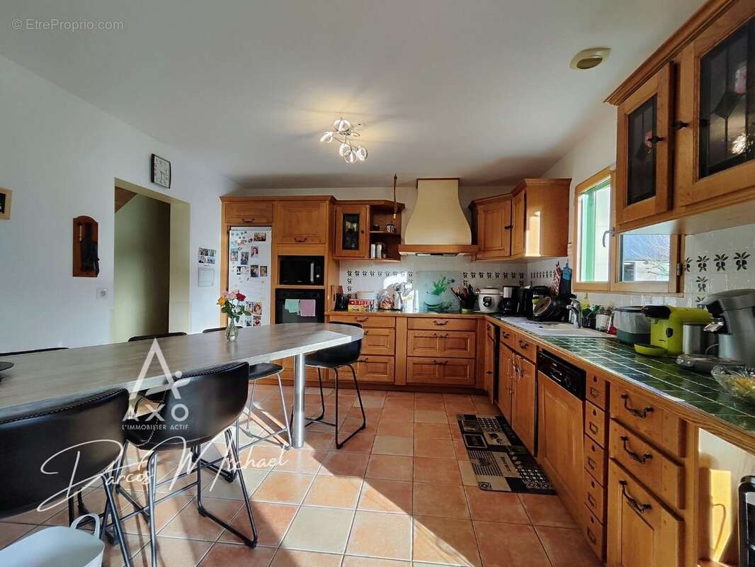 Maison à SAINT-PHILBERT-DU-PEUPLE