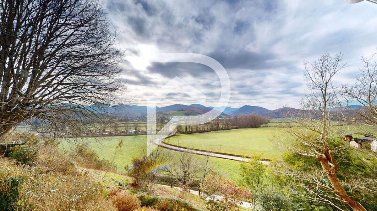 Maison à OLORON-SAINTE-MARIE