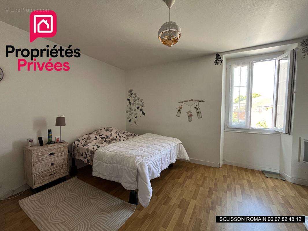 Maison de ville - Mortagne Sur Gironde -  91 m2 - commerces à pied - PRIX 148 990 HAI - photo 6