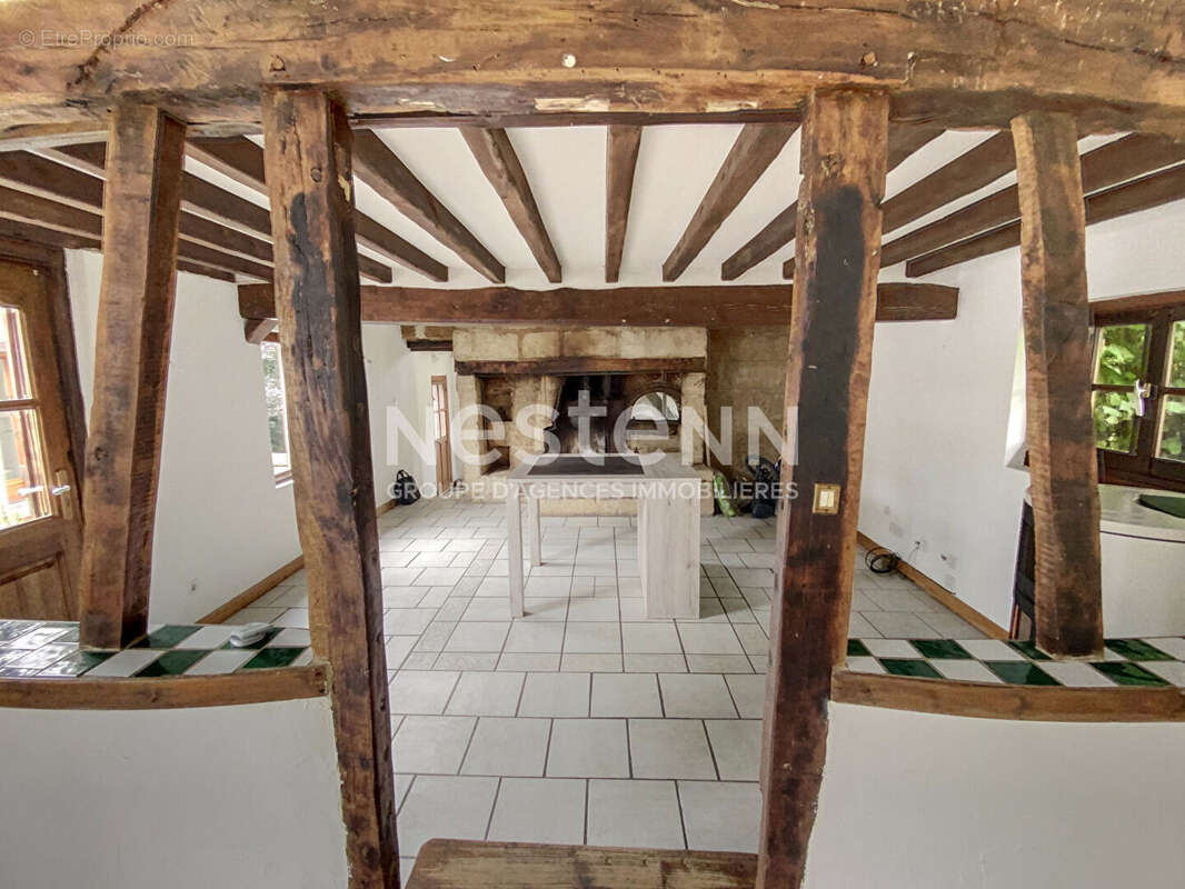 Maison à COMMENCHON