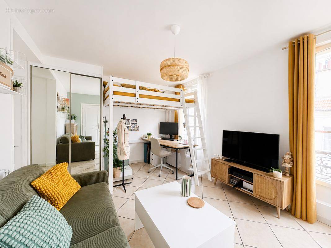 Appartement à PARIS-14E