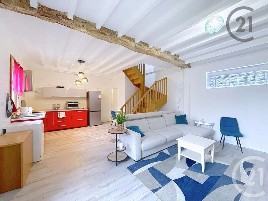 Maison à SAVINS