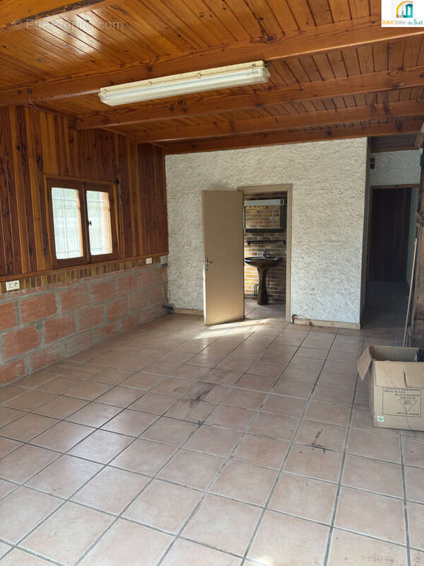 Maison à LEZAN