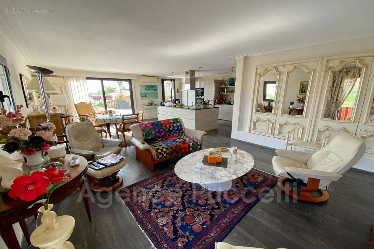 Appartement à VENCE