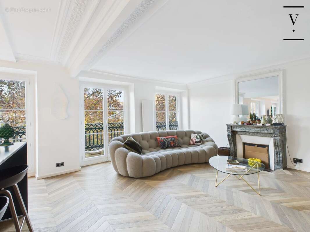 Appartement à PARIS-3E