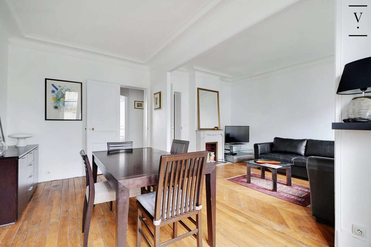 Appartement à PARIS-4E