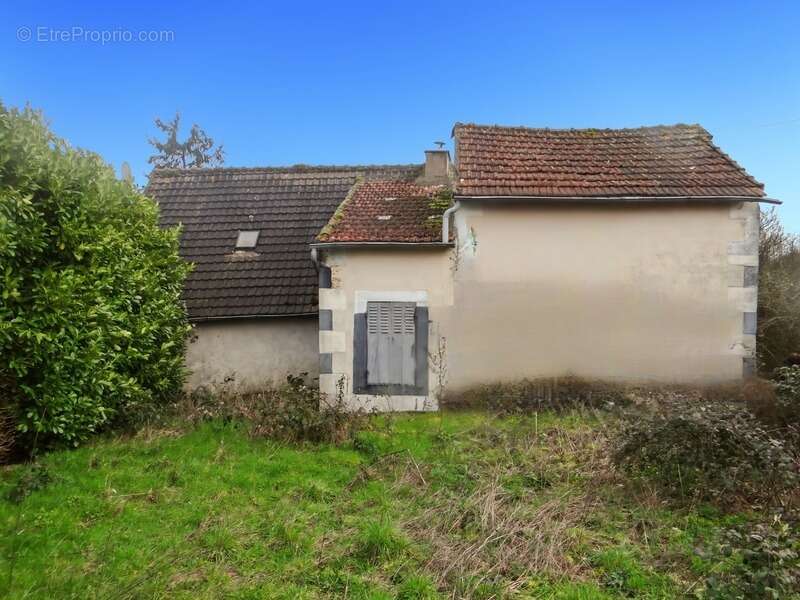 Maison de campagne à rénover – Beau potentiel – Terrain 1 060 m² - photo 4