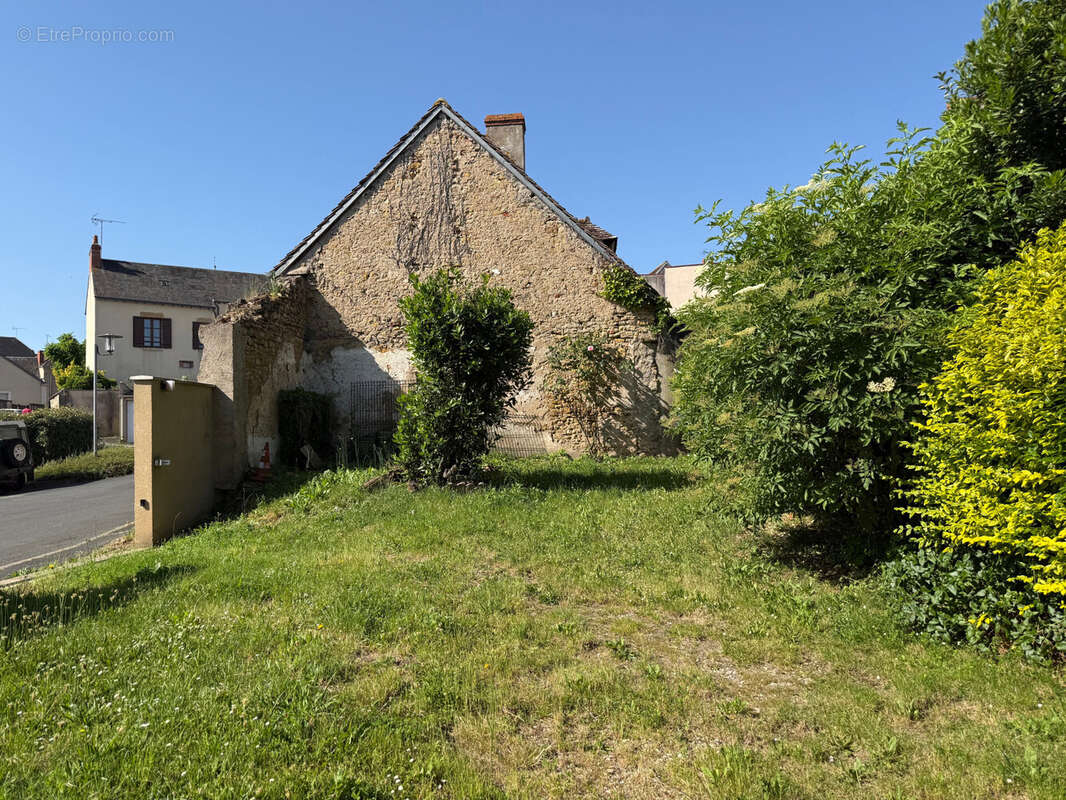 Maison à LA CHATRE