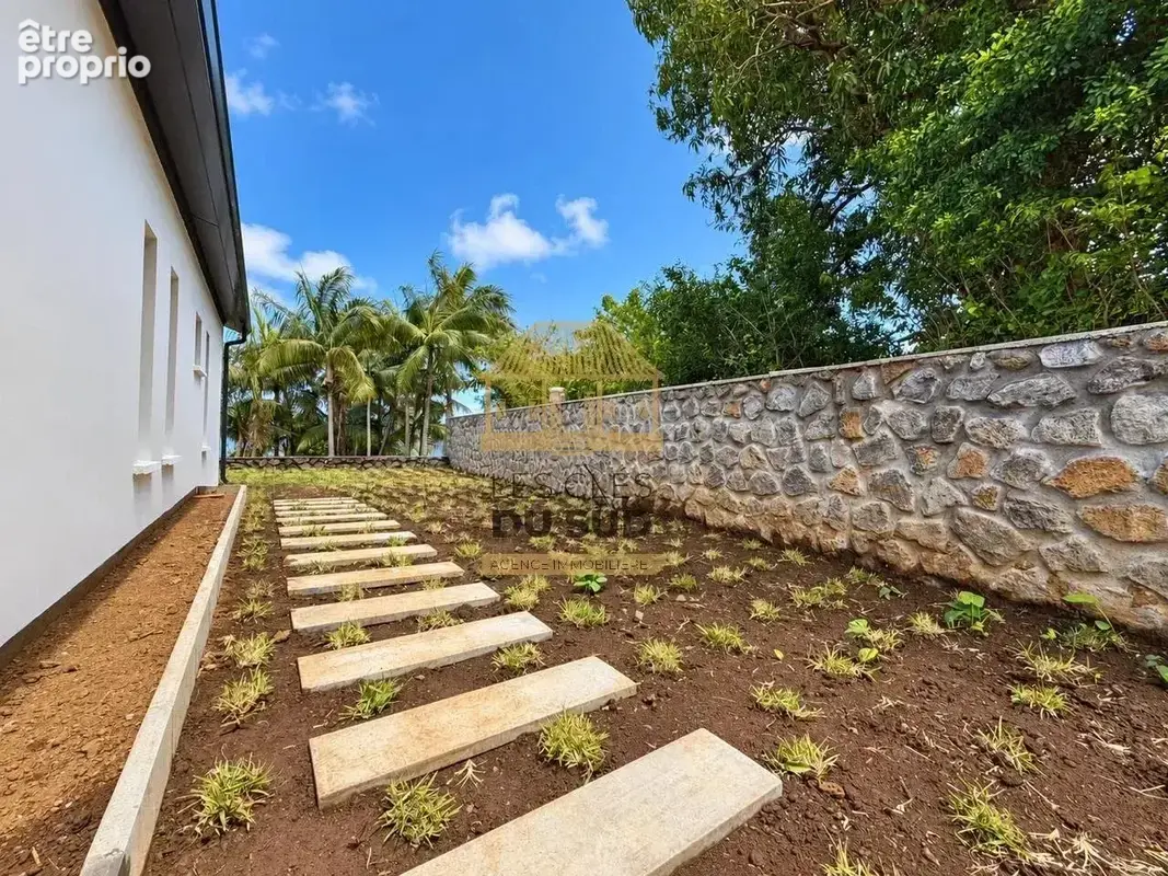À vendre – villa de type t4 de 120 m² environ – saint-joseph – 399 000 € - photo 9