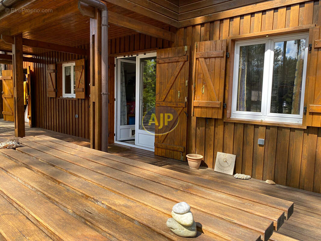 Maison à GRAYAN-ET-L'HOPITAL