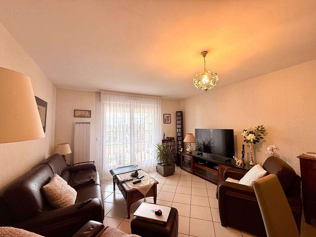 Appartement à PONTAULT-COMBAULT