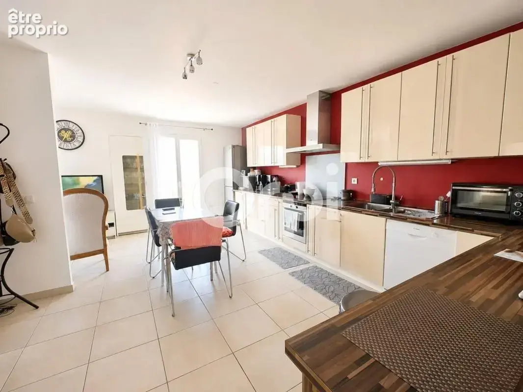 Appartement à MONTAUROUX