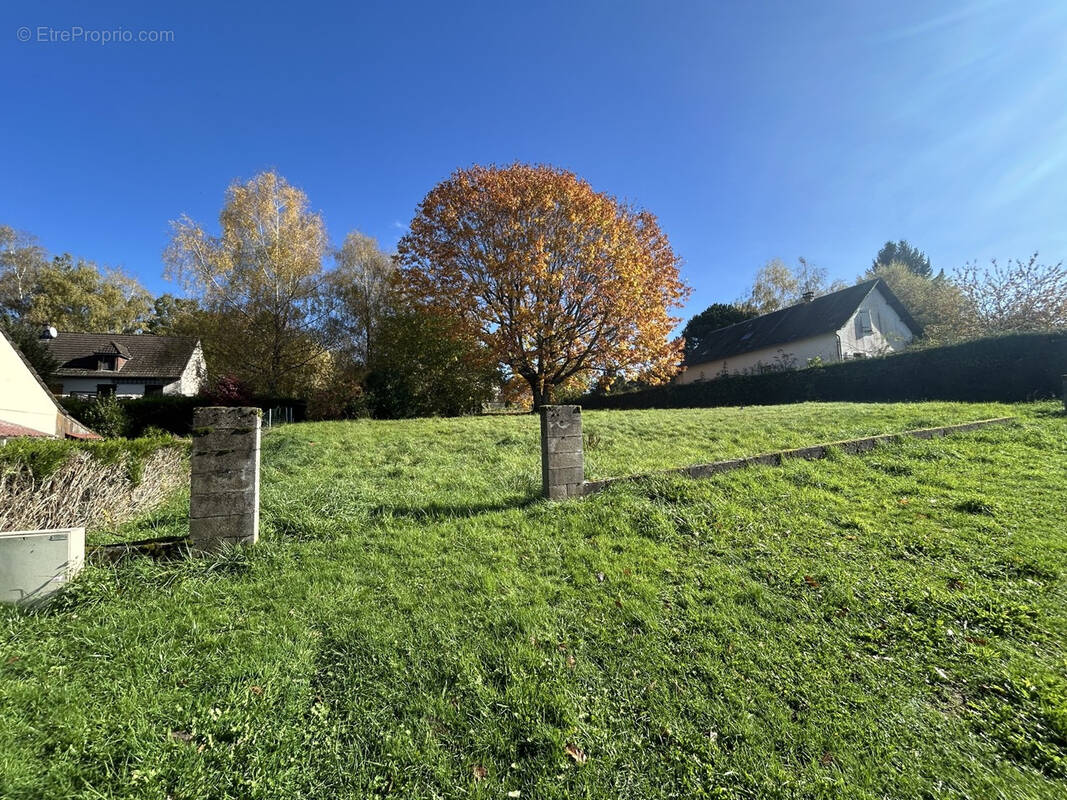 Terrain à SEILHAC