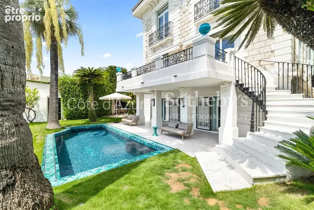 Nice Mont Boron Cap de Nice, Maison de Maître de 227 m² avec cinq chambres et piscine - photo 7