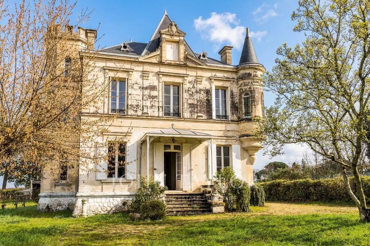 Maison à POMEROL