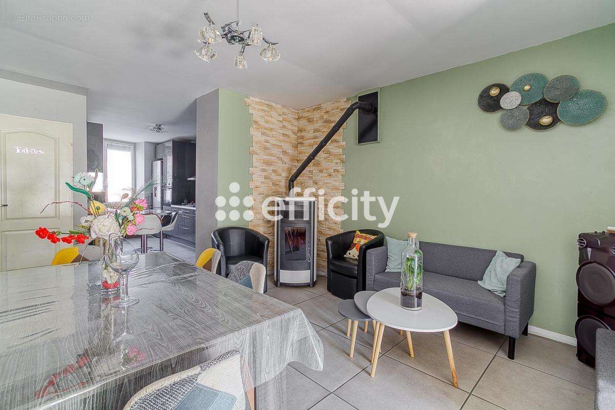 Maison à BOURGOIN-JALLIEU