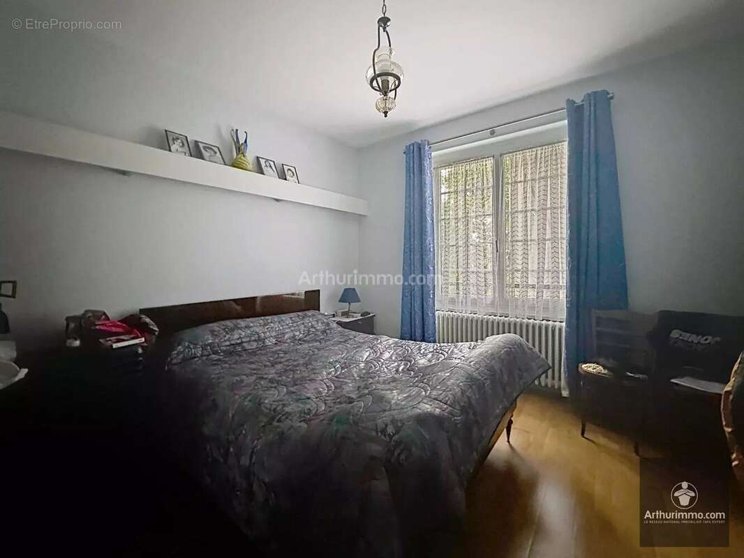 Maison à MABLY