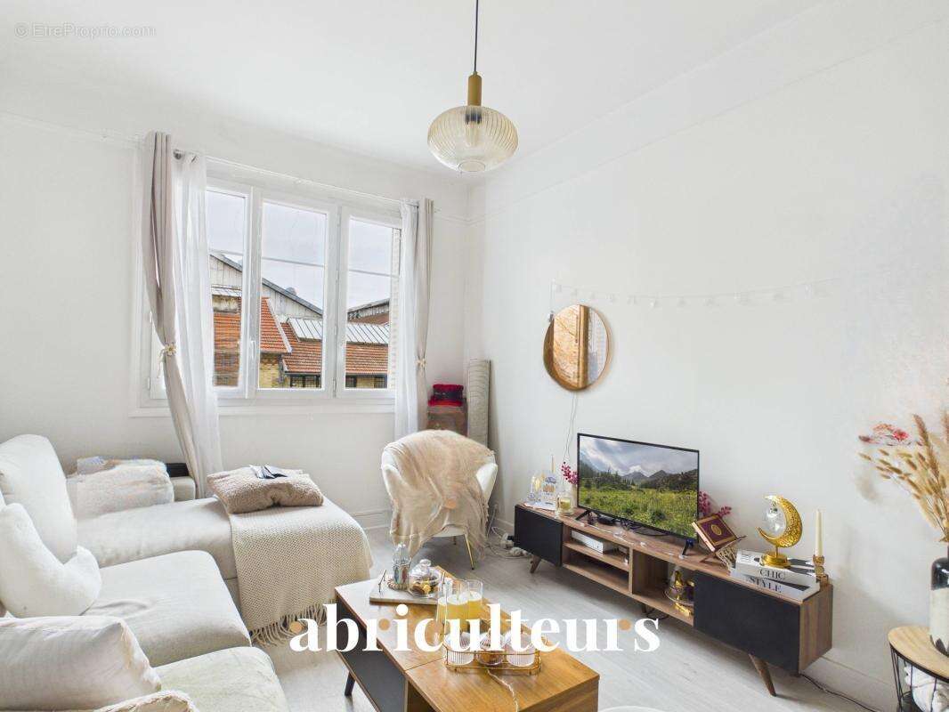 Appartement à ASNIERES-SUR-SEINE