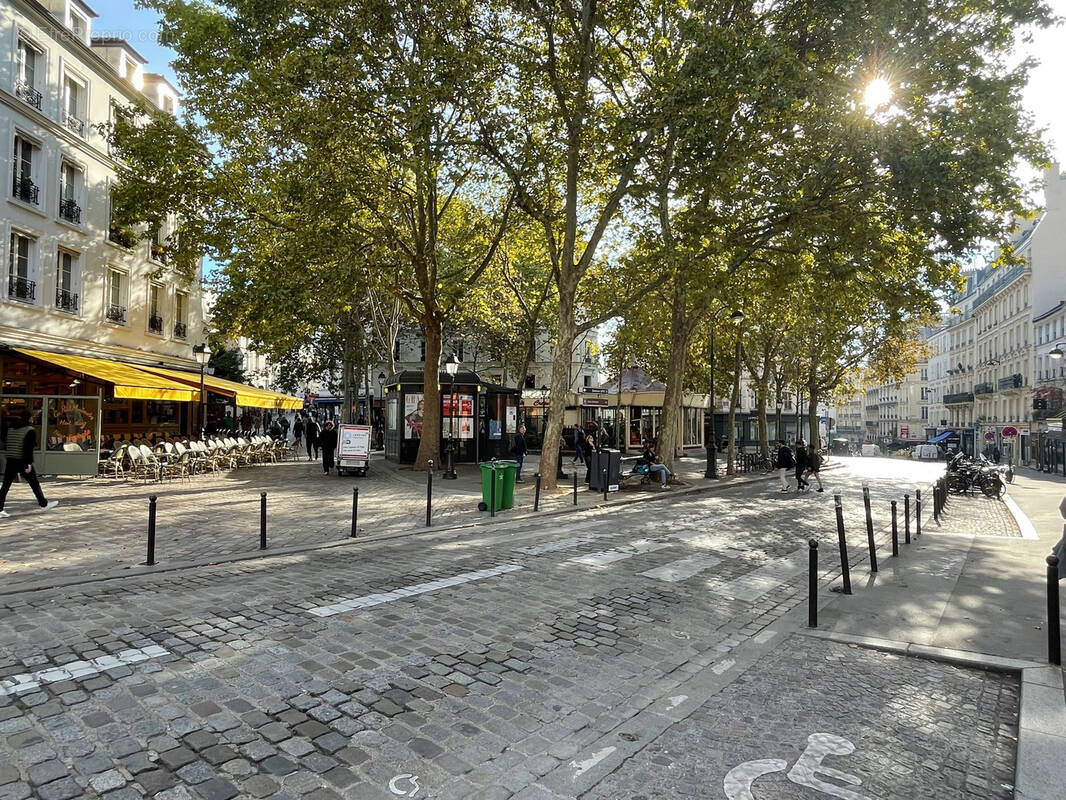 Appartement à PARIS-18E