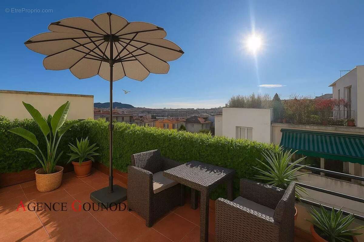 Appartement à NICE