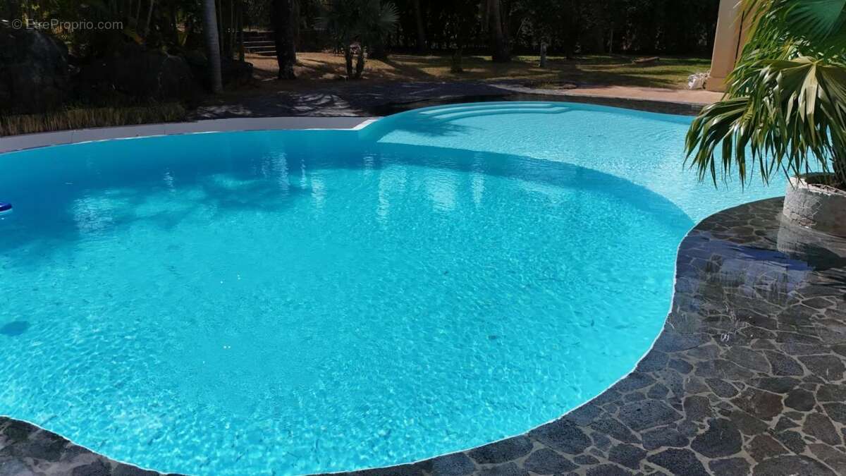 Maison à SAINT-PIERRE