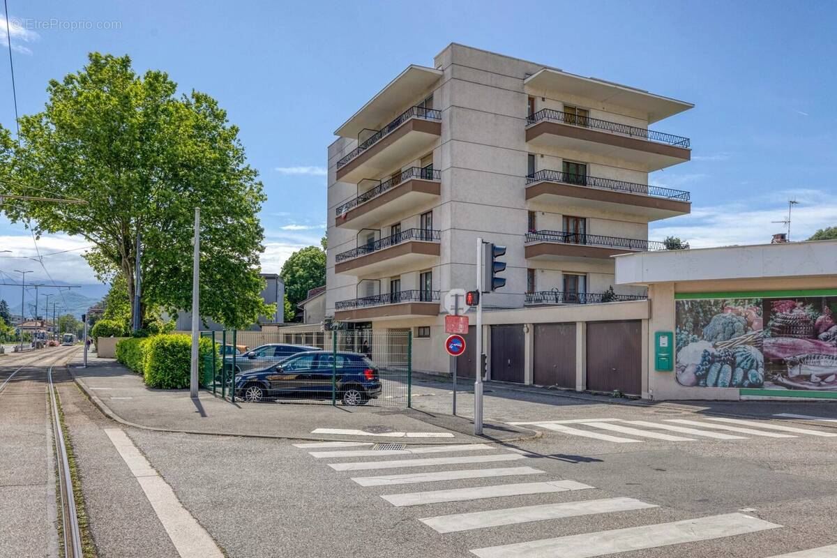 Appartement à FONTAINE