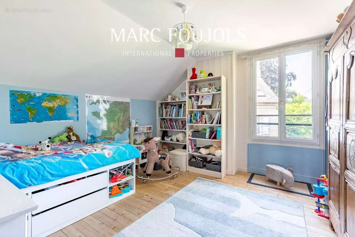 Maison à PIERREFONDS