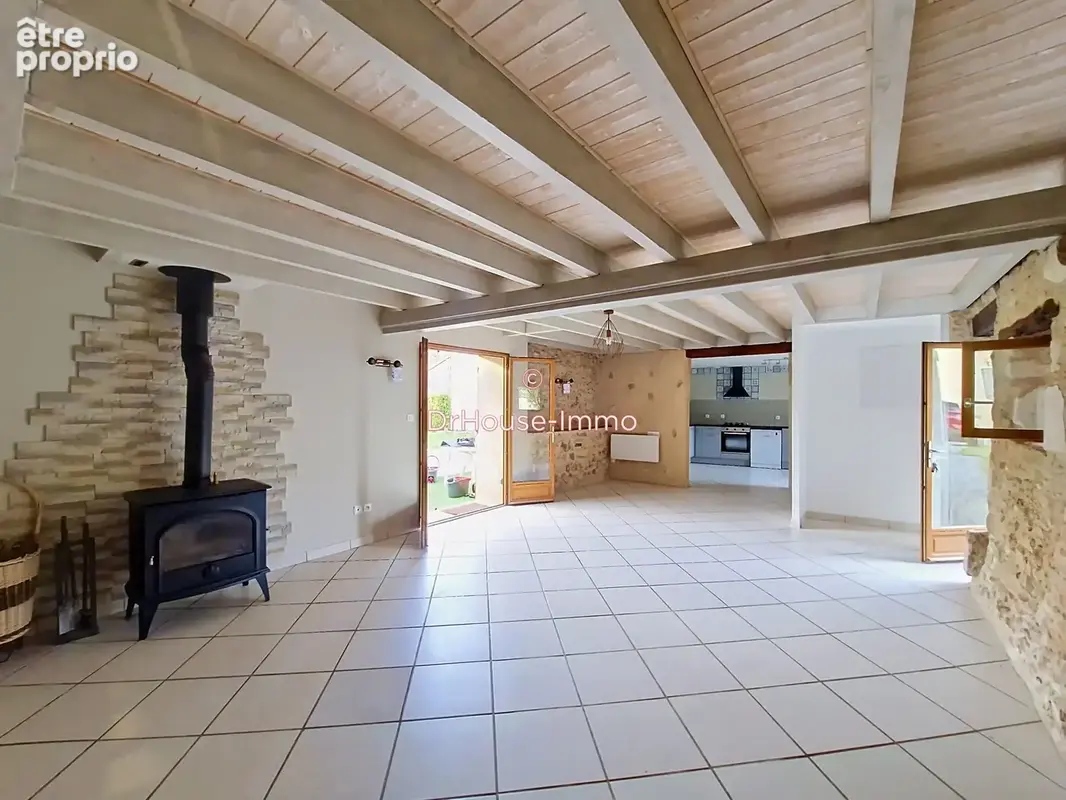 Maison 4 pièces 115 m² à vendre à Verruyes (79310) - photo 2