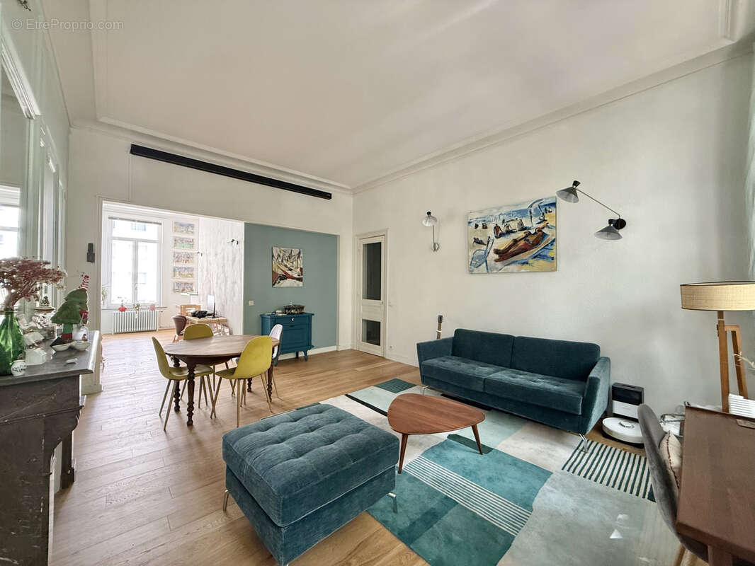Appartement T3 - 83,38 m2 - Parc Jean Baptiste Lebas - photo 3