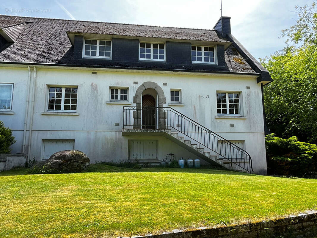 A vendre à Concarneau - Maison familiale à rénover sur terrain de 1475m² - photo 17