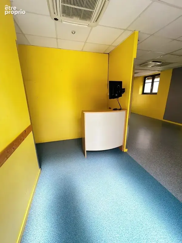 Local commercial de 117 m2 - photo 3