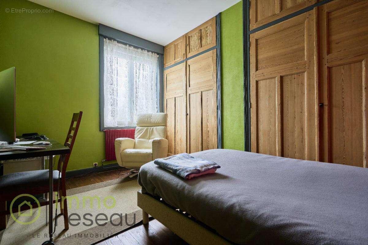 Maison à LA CHAPELLE-D'ARMENTIERES