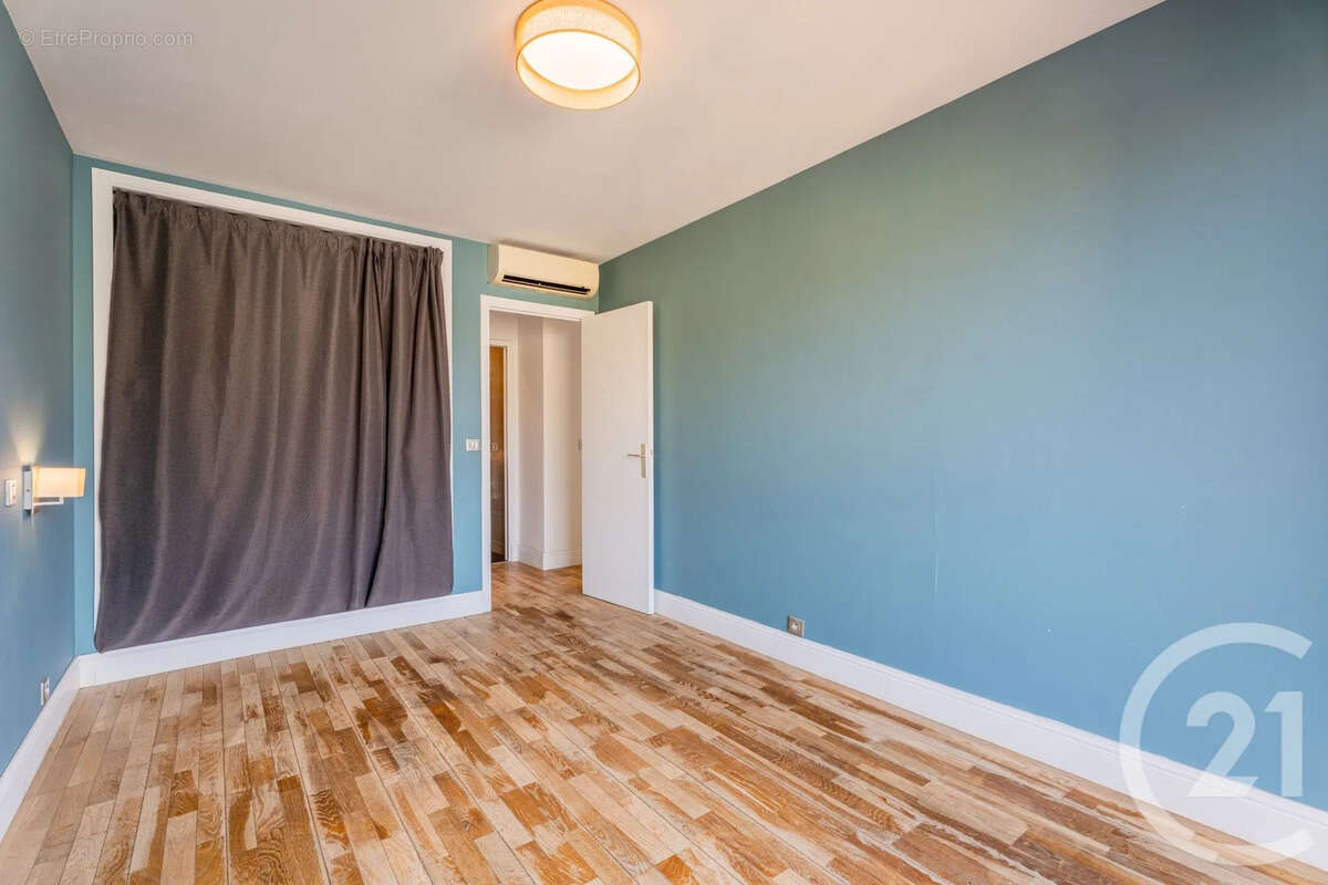 Appartement 70 m² à Nice  - photo 6