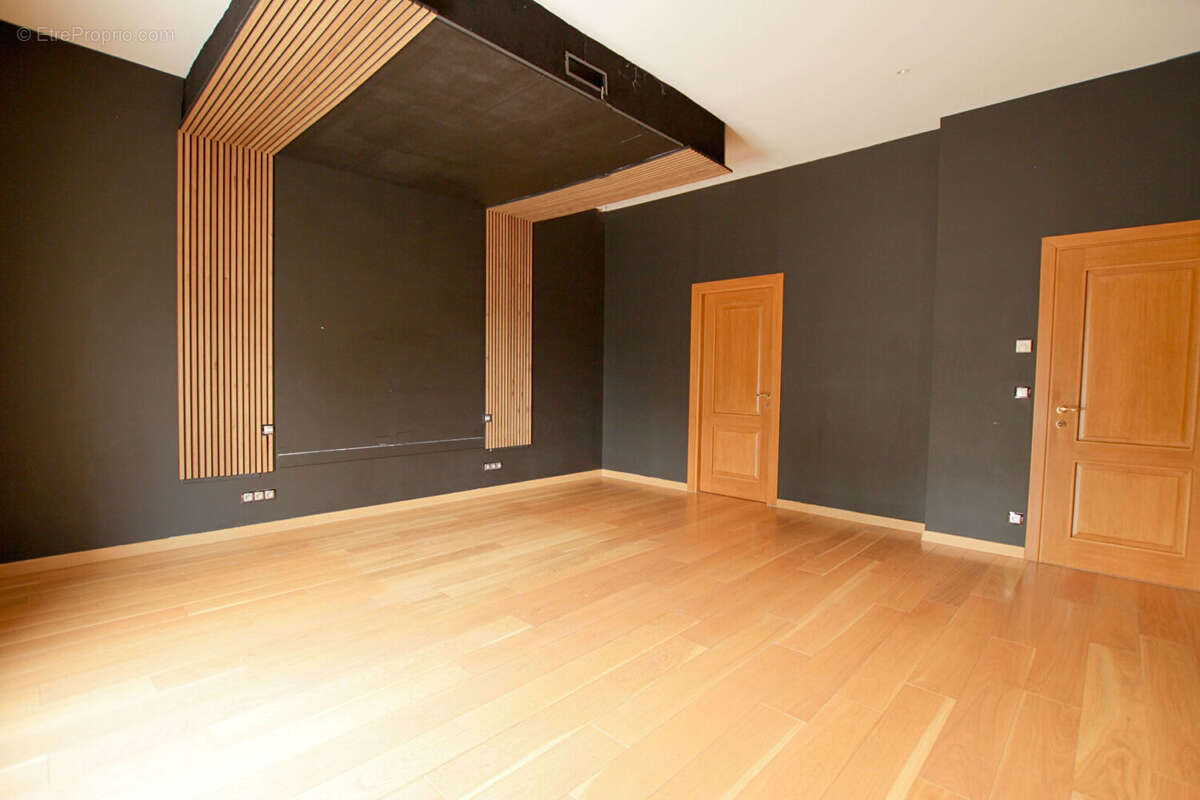 Maison à SAINT-PIERRE-DE-CHANDIEU