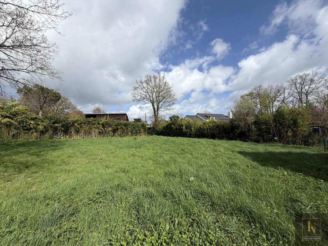 Terrain à LA CHAPELLE-SUR-ERDRE