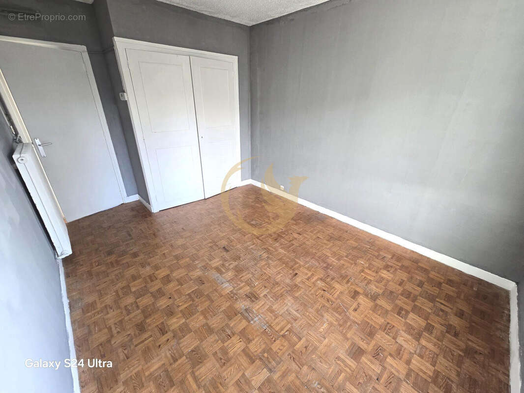 Appartement à BILLERE