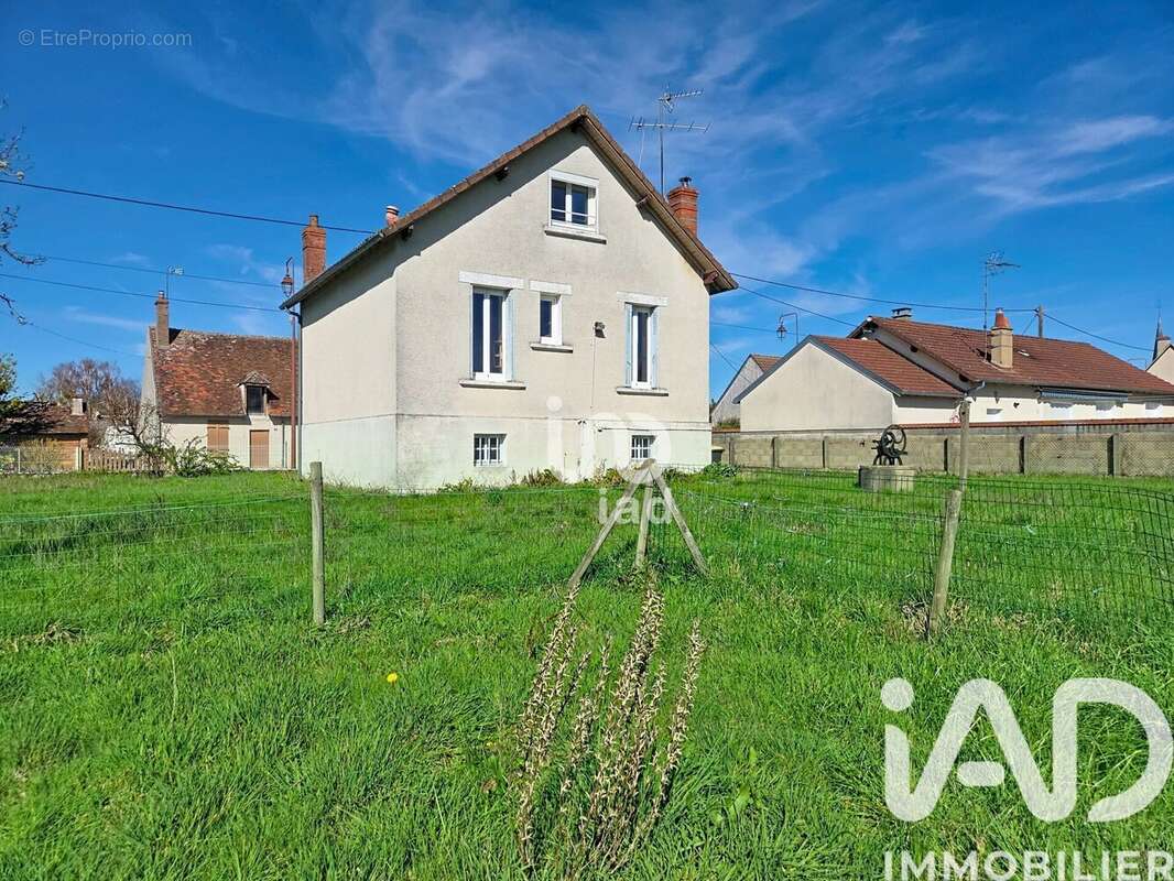Photo 2 - Maison à THEILLAY