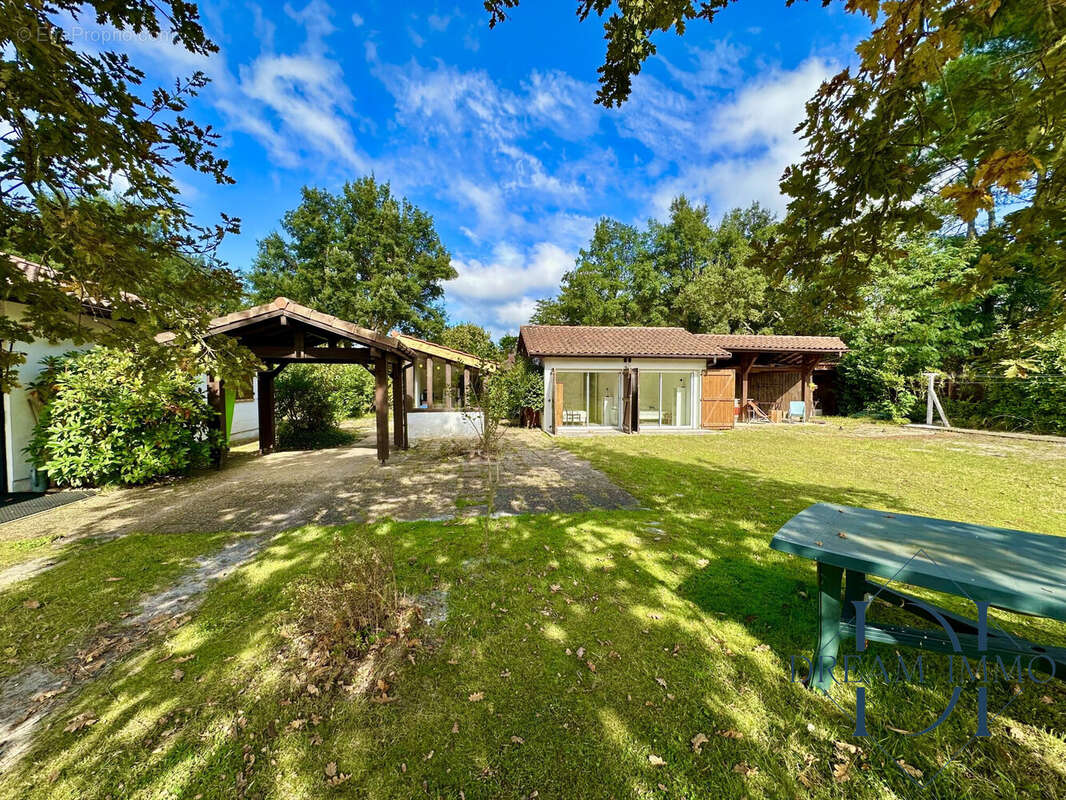 Maison à MOLIETS-ET-MAA