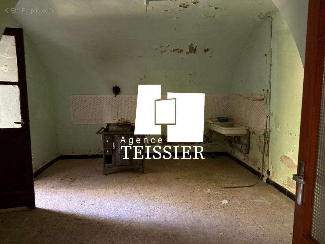 Maison à SAINT-PAUL-LE-JEUNE