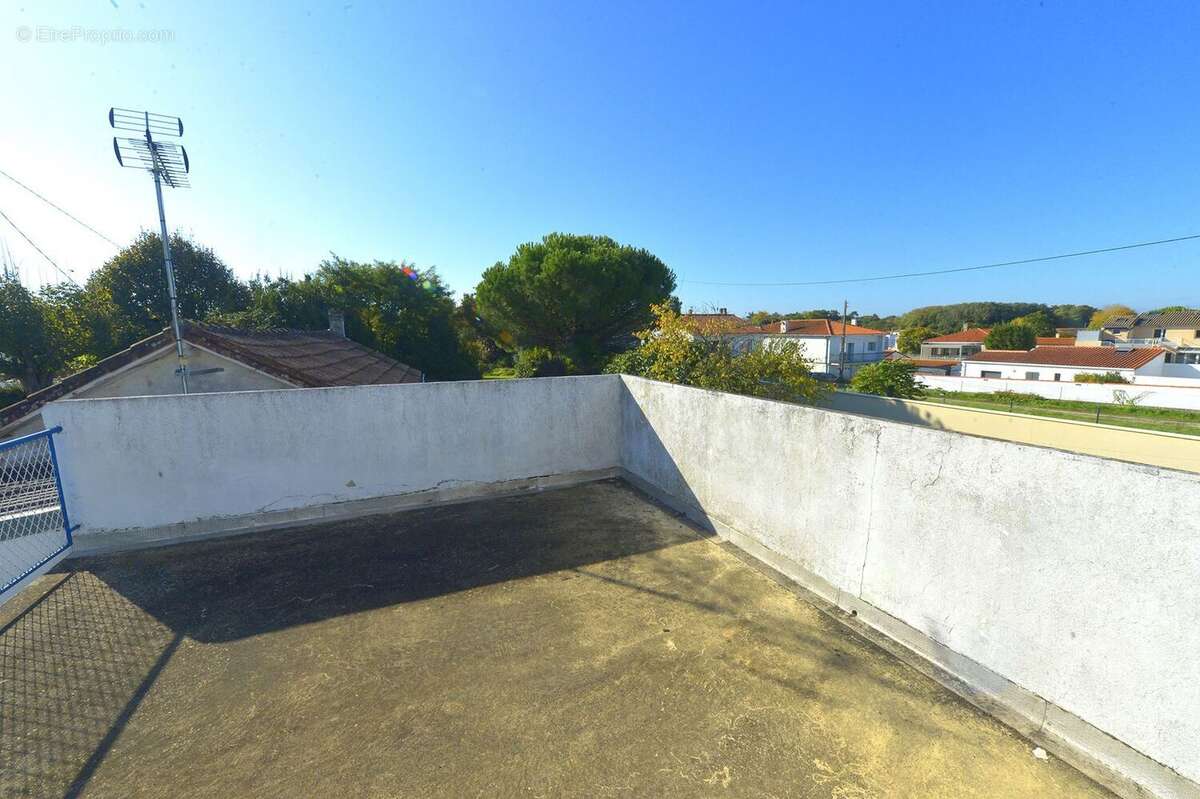 Maison à SAINT-GEORGES-DE-DIDONNE