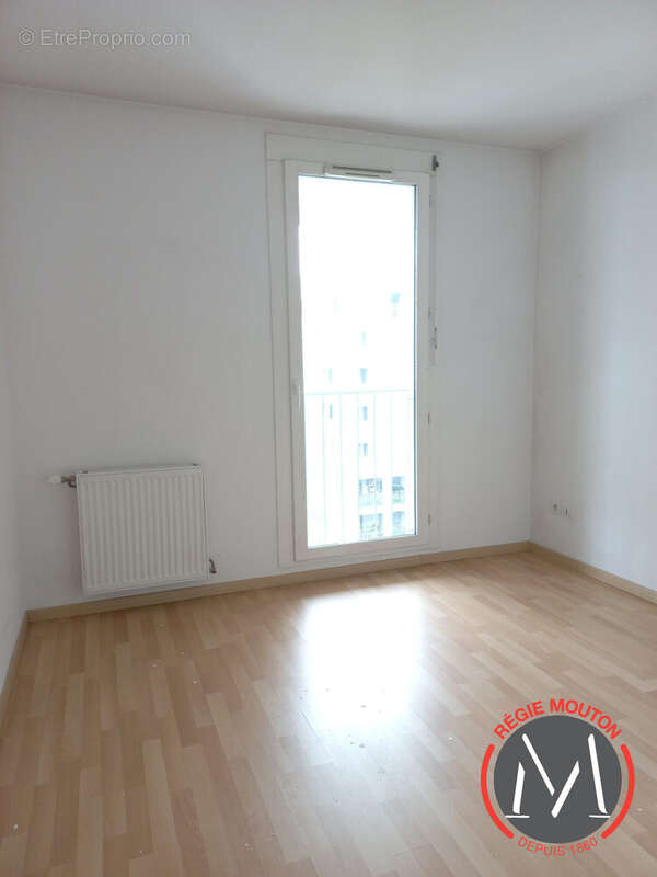 Appartement à LYON-8E