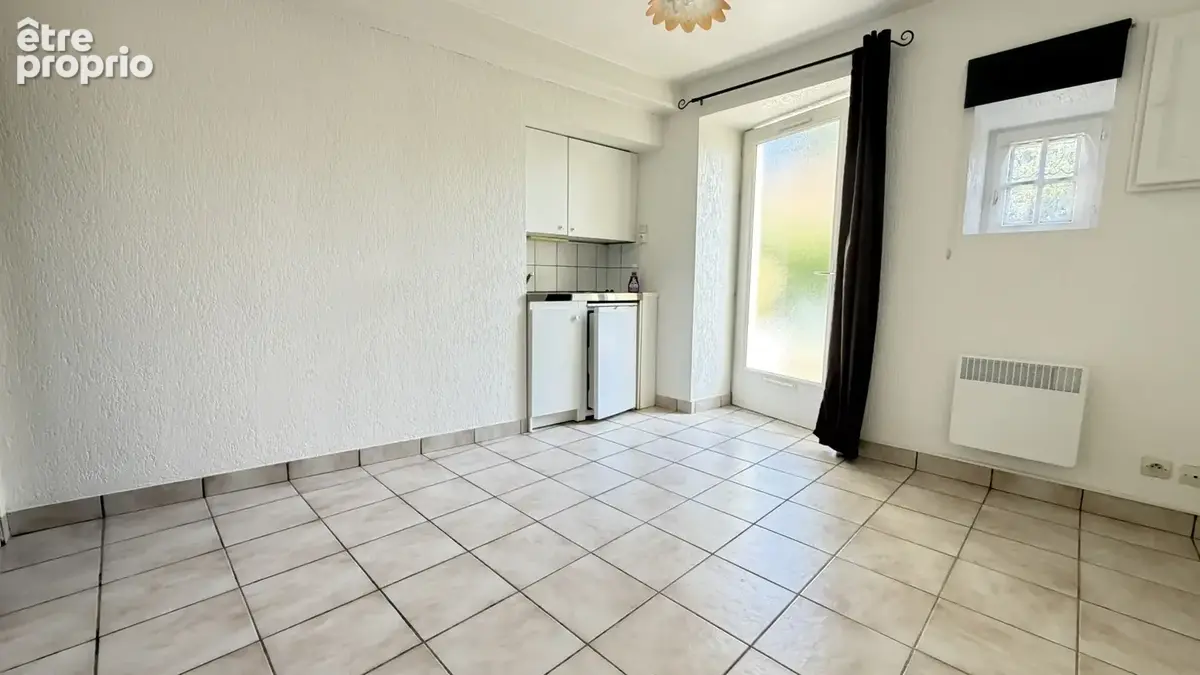 Thoiry - studio avec jardinet et parking - photo 2