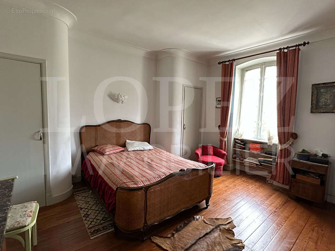 Maison à SAINT-AMANS-SOULT