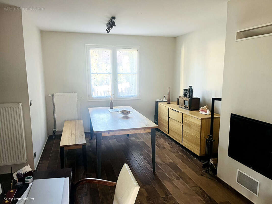 Maison à SUCY-EN-BRIE