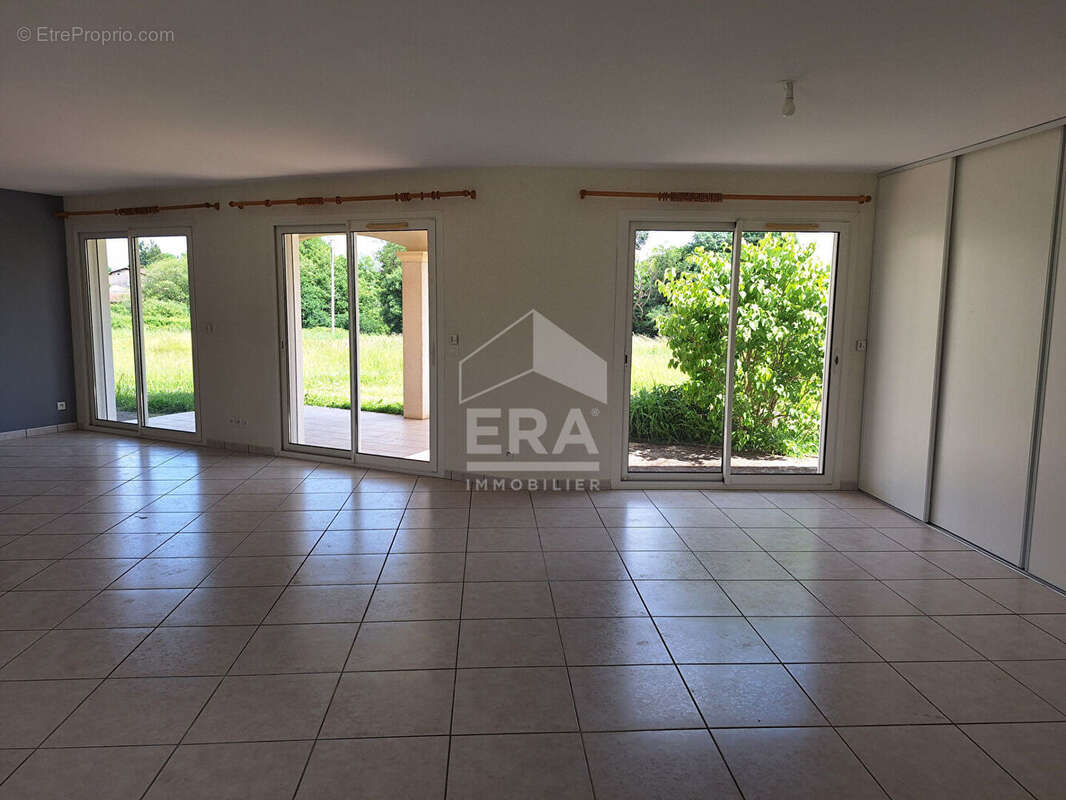 Maison à MONTPON-MENESTEROL