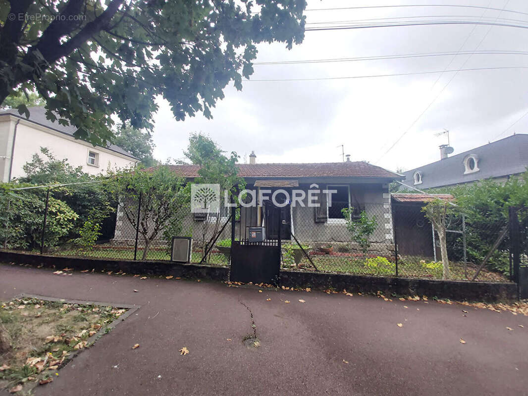 Terrain à LE RAINCY