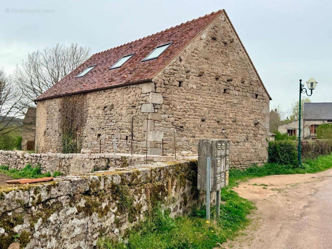 Grange indépendante de 73 m2 au sol - photo 3
