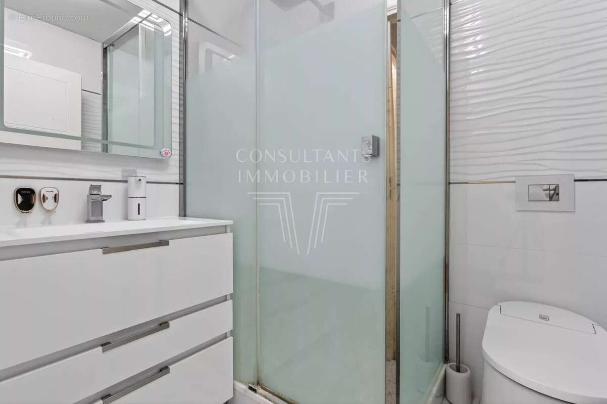 Appartement à LEVALLOIS-PERRET